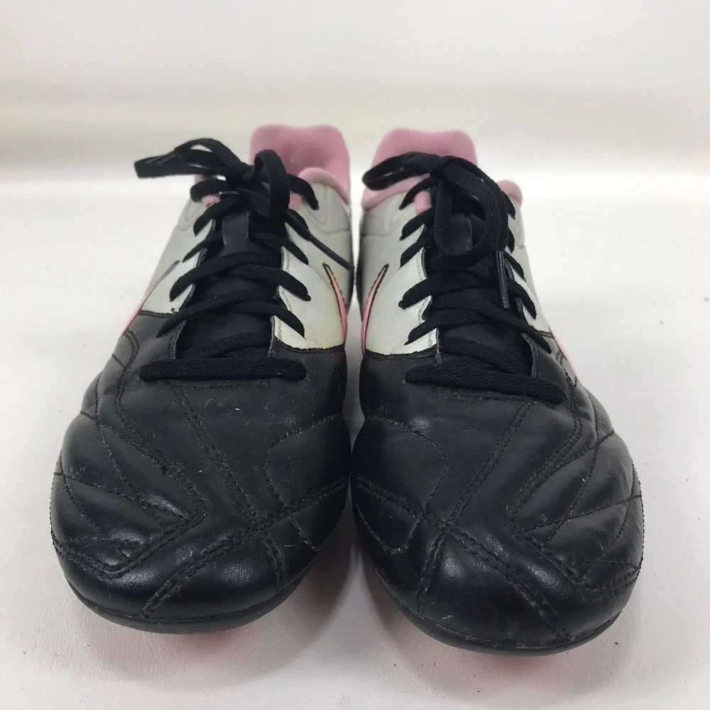 Nike Soccer Cleats Athletic Shoes Black‎ Pink Gray 442072-061 Girls Size 5.5Y